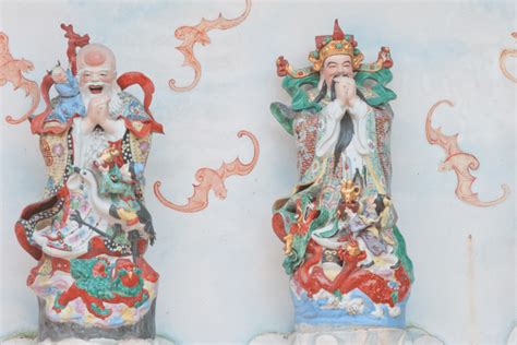 Cashien: The Chinese God of Money Who Blesses His .